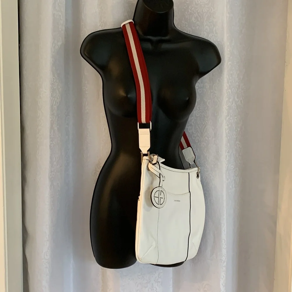GIANI BERNINI White Crossbody Bag with Silver Hardware